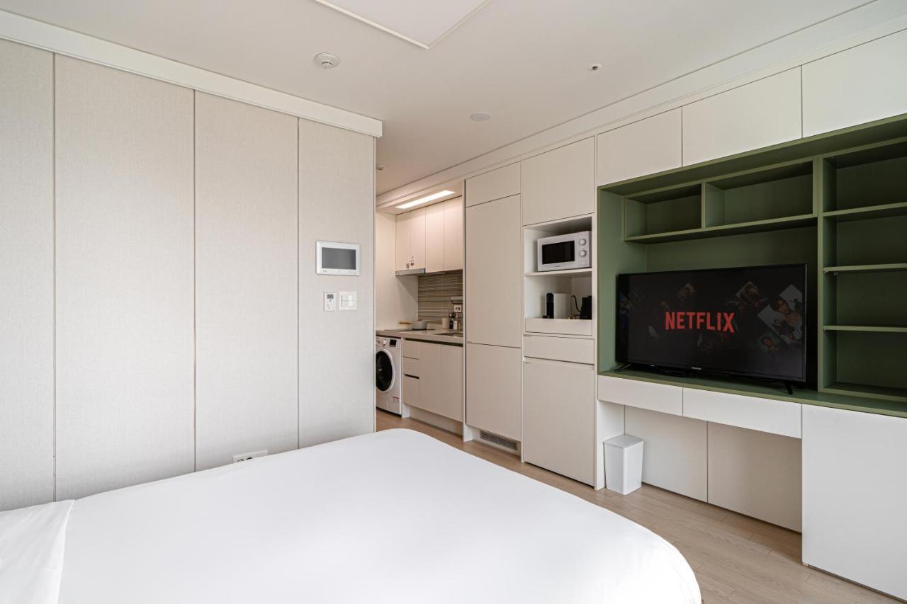 Urbanstay Myeongdong Сеул Екстер'єр фото