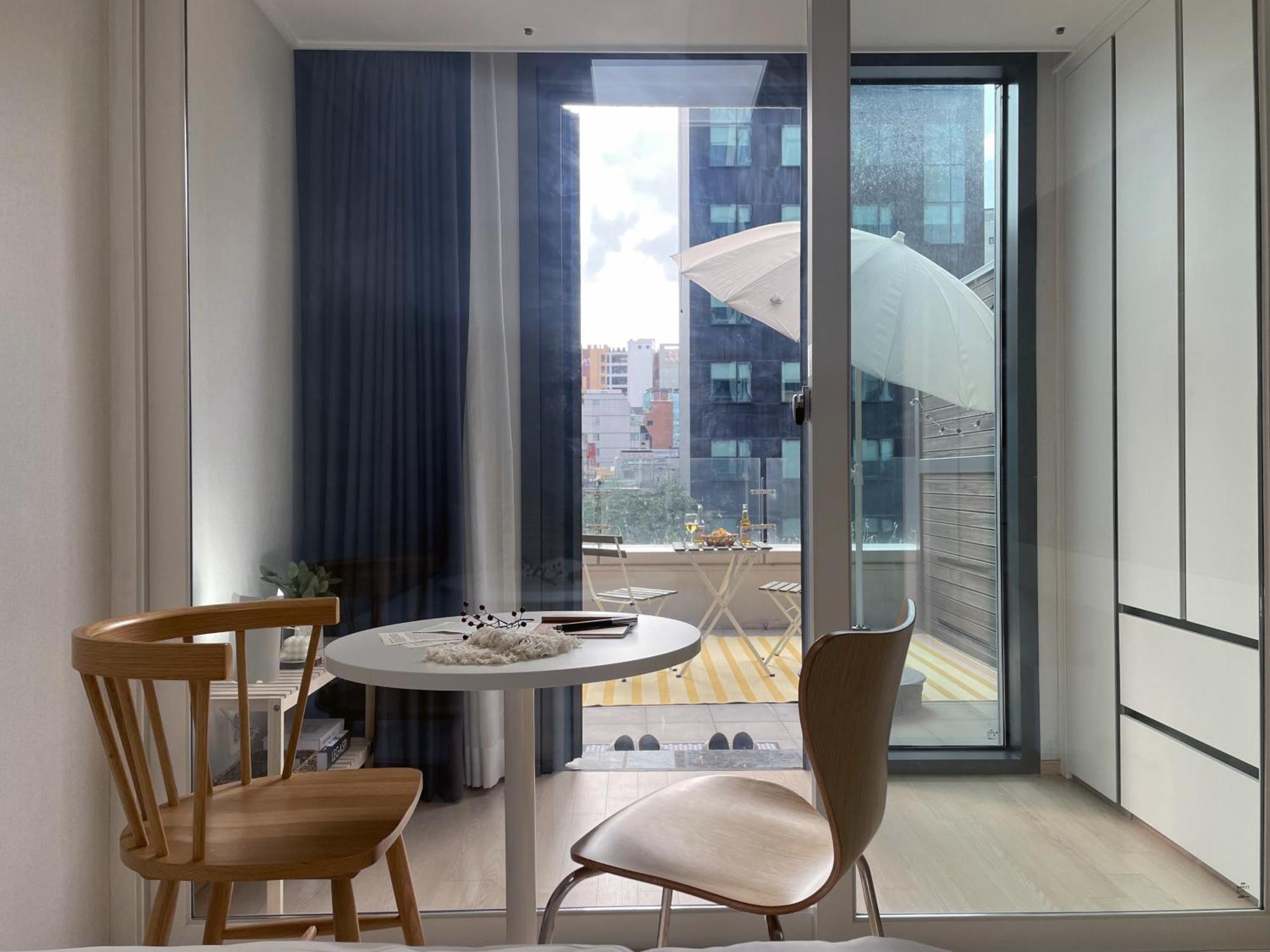 Urbanstay Myeongdong Сеул Екстер'єр фото
