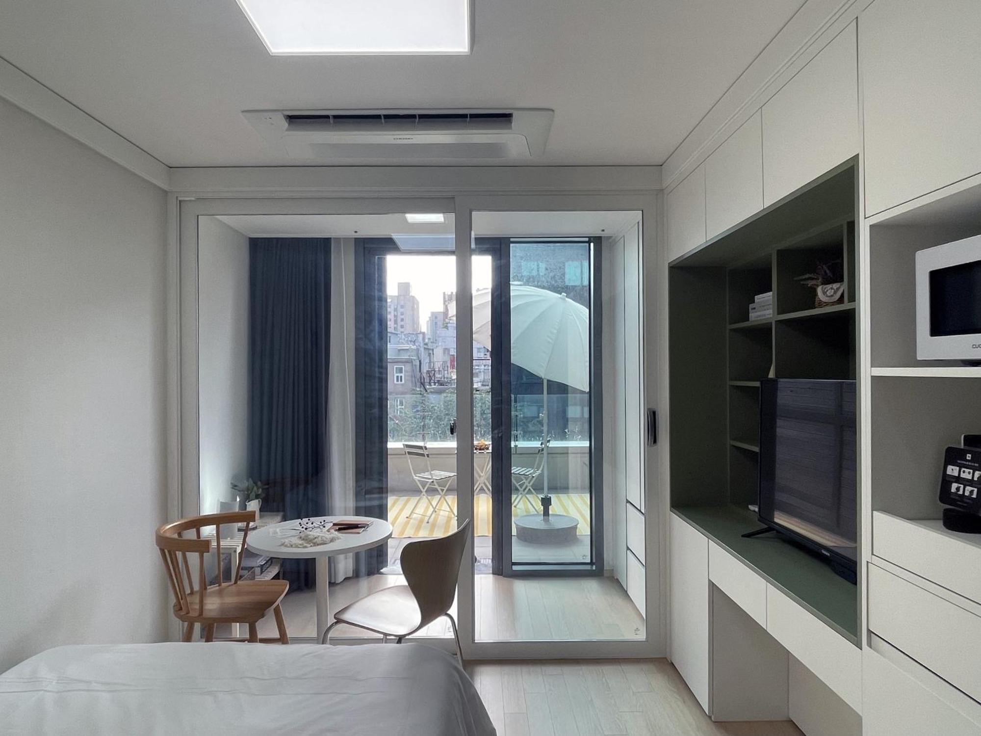 Urbanstay Myeongdong Сеул Екстер'єр фото
