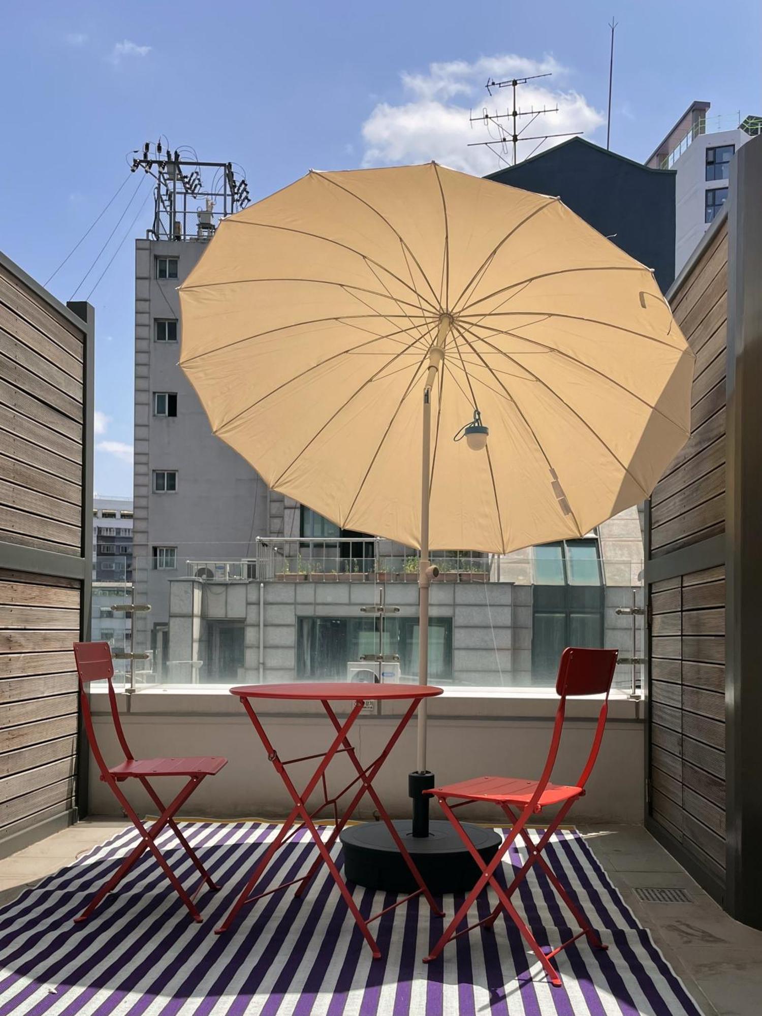 Urbanstay Myeongdong Сеул Екстер'єр фото