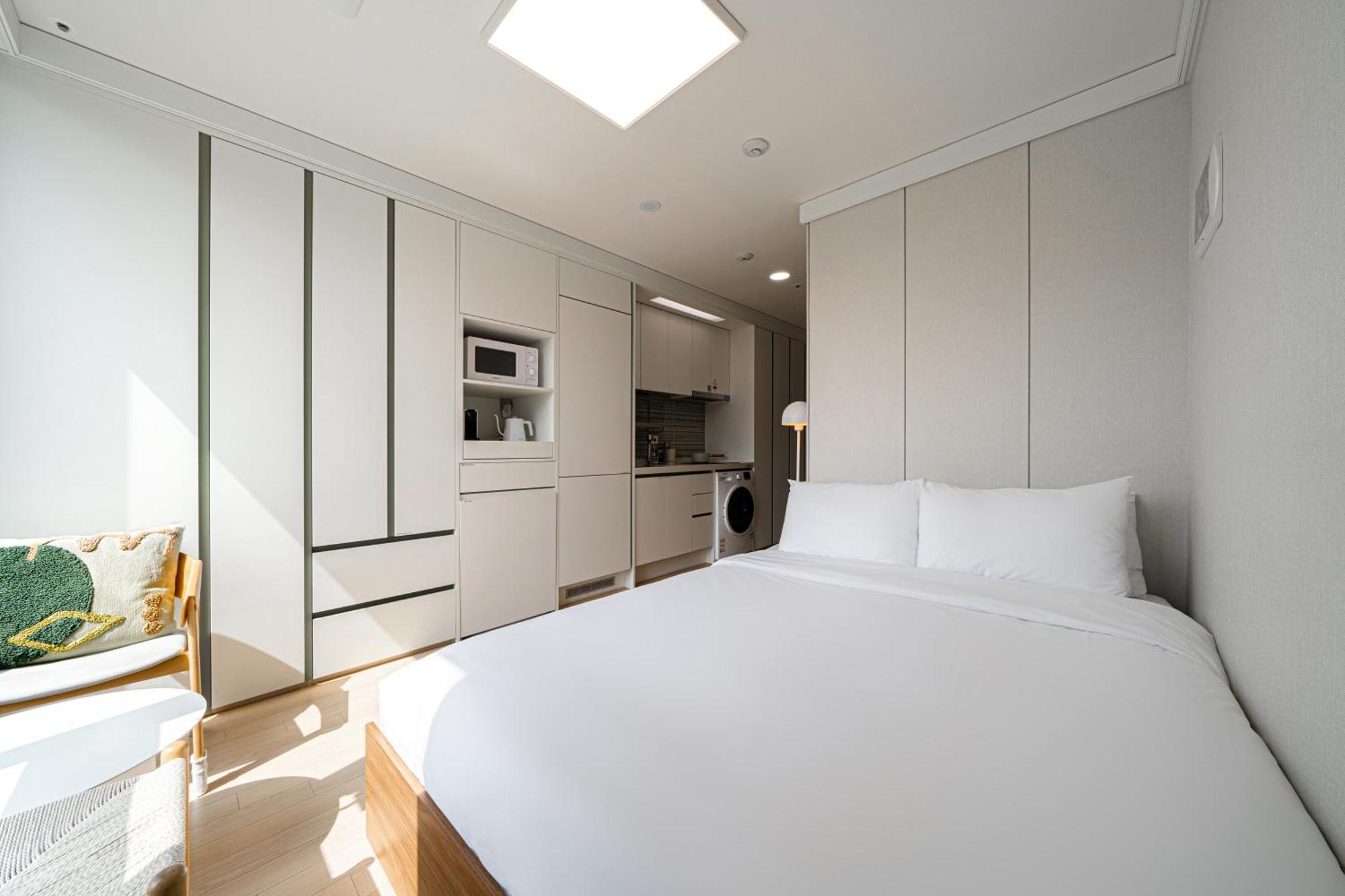 Urbanstay Myeongdong Сеул Екстер'єр фото