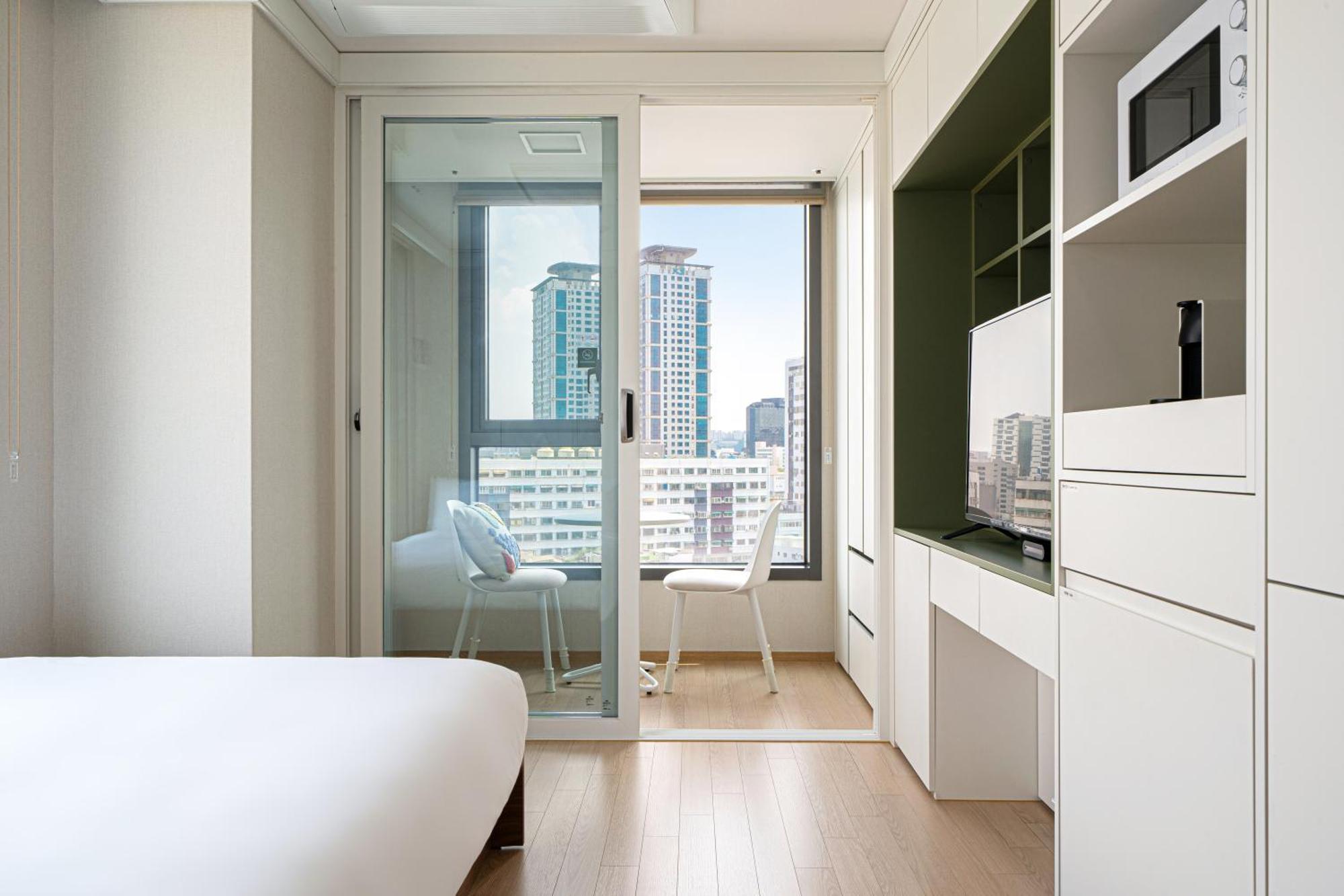 Urbanstay Myeongdong Сеул Екстер'єр фото
