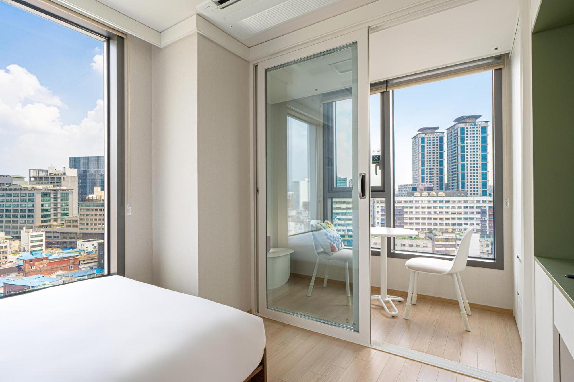 Urbanstay Myeongdong Сеул Екстер'єр фото