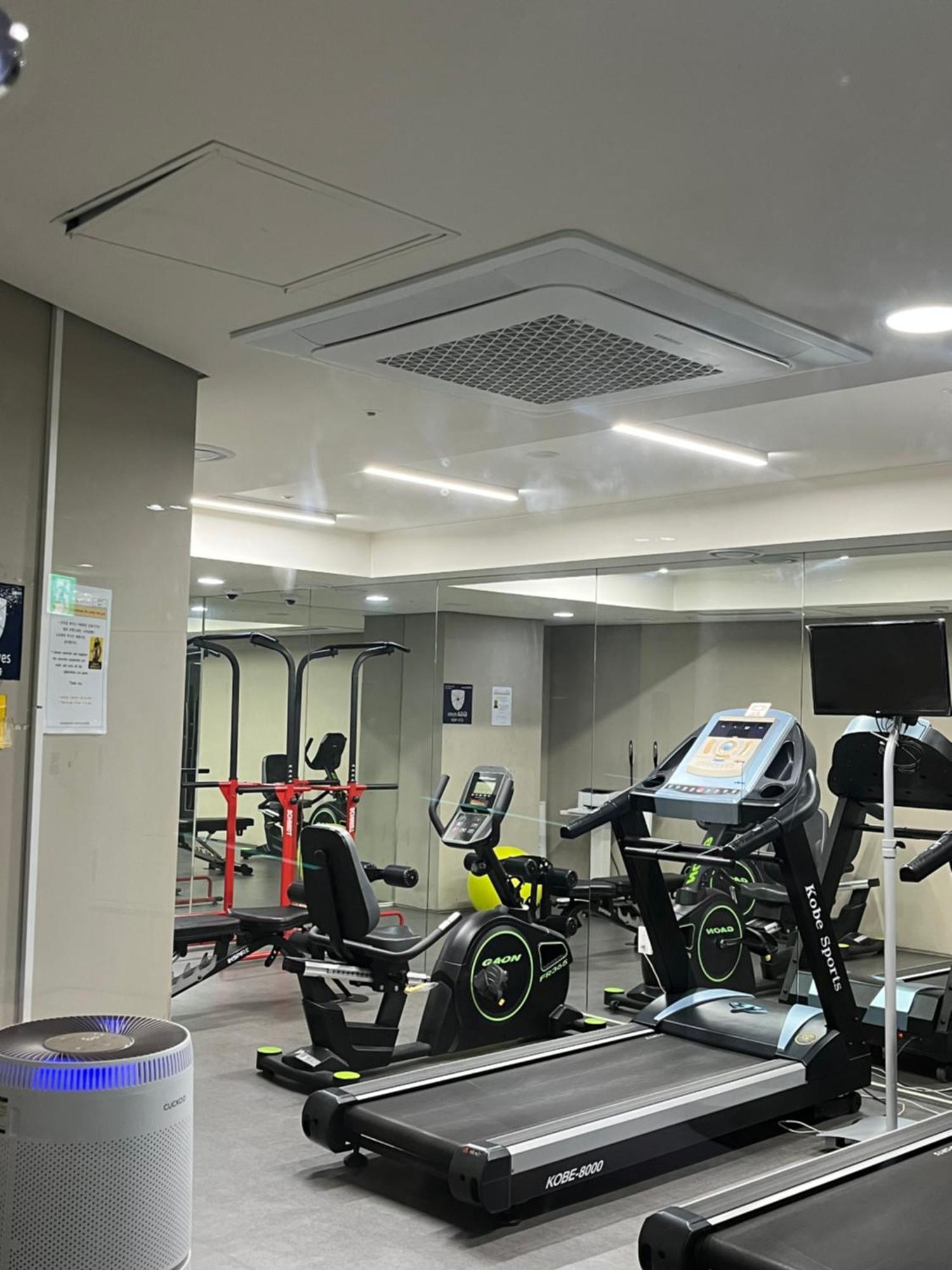 Urbanstay Myeongdong Сеул Екстер'єр фото